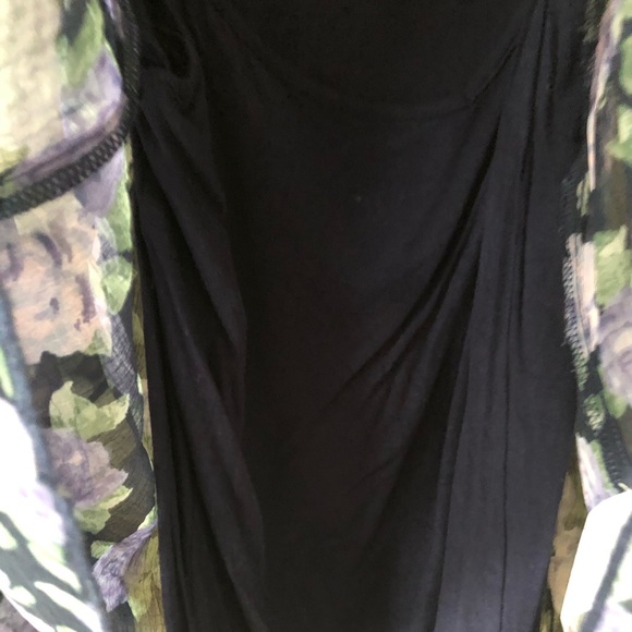 Floral printed shear blouse with a navy tank - Picture 2 of 4